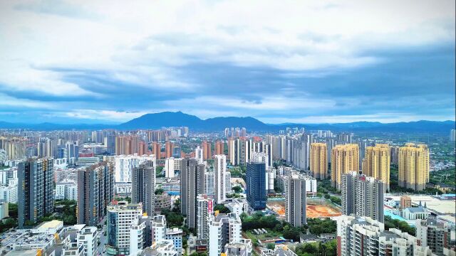 航拍雨后粤北旅游宜居之都清远