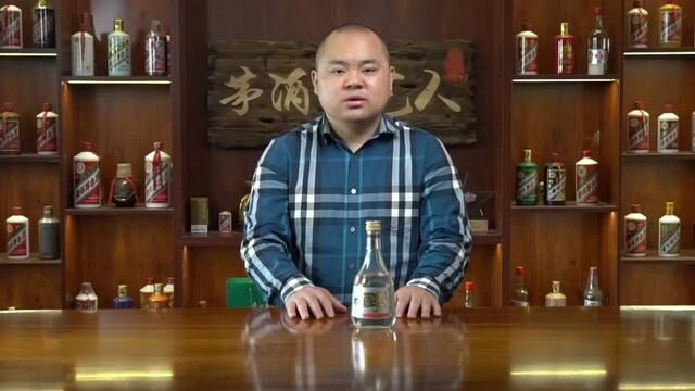 国版帝亚吉欧头牌,从维维到江苏综艺,贵州醇终成网红酒? #酒知识 #口粮酒 #白酒品评 #老酒藏家 #白酒鉴别