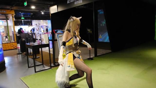 #漫展 #一种很新的cosplay 什么,胡桃会跳大摆锤?(3)