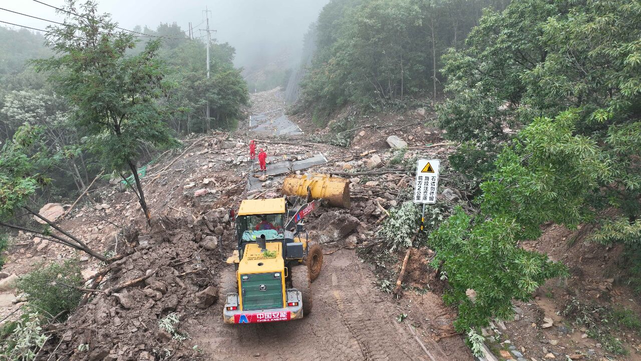 中国安能集团率先打通门头沟27公里道路“生命线”