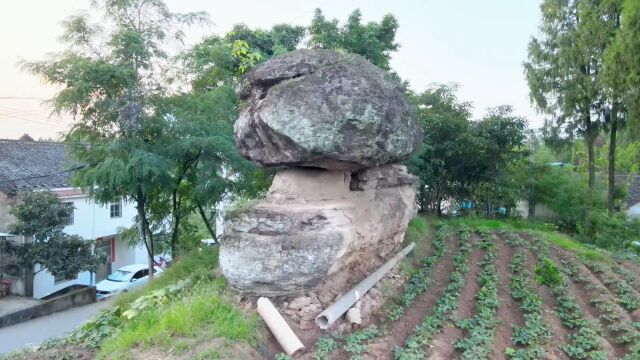 四川南充:高坪区佛门乡,历史悠久的场镇故事多,石头更奇特