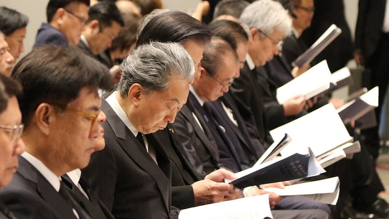 日本前首相鸠山由纪夫谈＂关东大屠杀＂:应该怀着真诚的心道歉