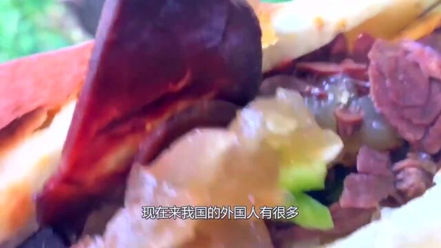 歪果仁给中国美食取的名字,油条说的高大上,最后一个太好笑