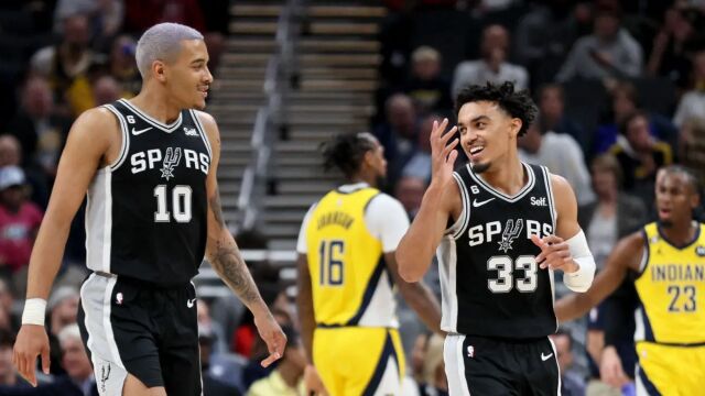 马刺137-134步行者 哈利伯顿空砍27分马刺4人20+险胜