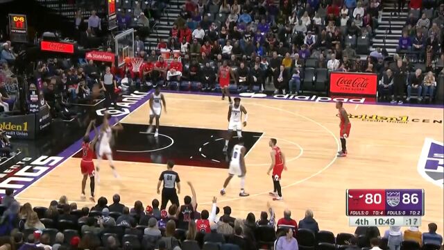 五小阵容初见成效！帕威大帽福克斯随后小德里克-琼斯飙中三分