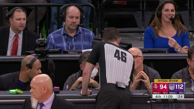 火箭vs国王第4节英文原声回放