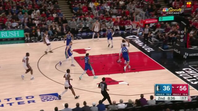 犹如奥尼尔一般！庄神无视麦基追帽篮下旱地拔葱双手暴扣