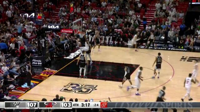 心有灵犀的默契 热巴喂饼巴特勒轻松扣篮得手