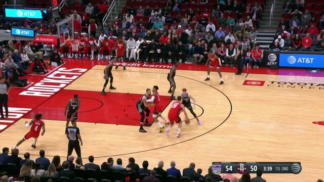 申京空中制导 马丁心领神会双手暴扣