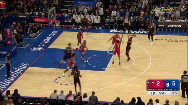 NBA常规赛：公牛vs费城第1节 英文解说回放