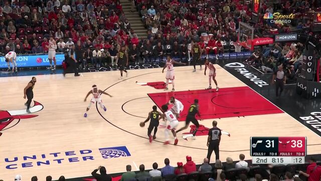 霍顿-塔克劲爆扣篮收尾！爵士上下其手轰出10-1小高潮