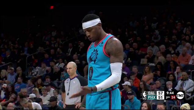 NBA常规赛：独行侠vs太阳第3节中文解说回放