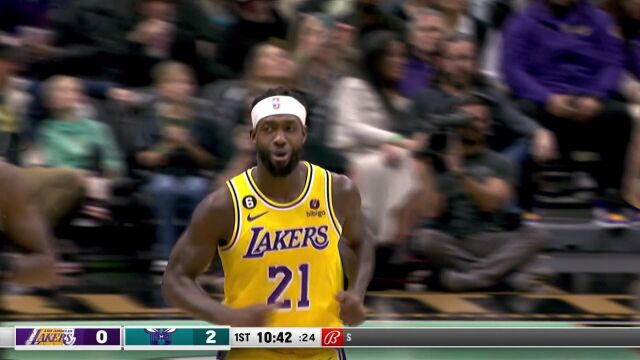 詹姆斯精准制导 贝弗利三分线开镜瞄准直击靶心