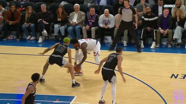 关键时刻寸土必争！索汉与希姆斯篮下筑墙互送封盖