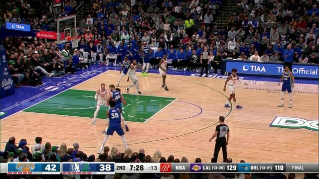 尼克斯vs独行侠第2节英文原声回放