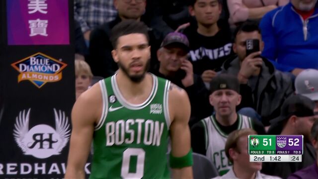 冲击内线势不可挡 塔图姆无解进攻接连砍下4分