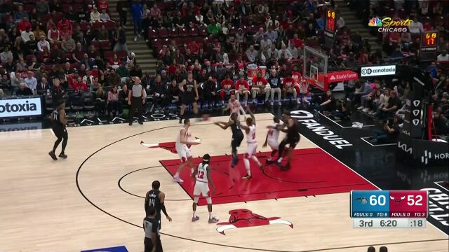 NBA常规赛：魔术vs公牛第3节英文原声回放