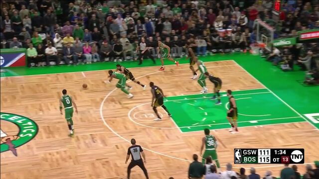 证明自己的一球！塔图姆关键三分持续扩大领先优势