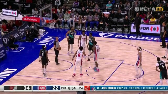 NBA常规赛：开拓者vs活塞第2节英文原声回放