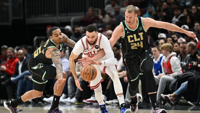 黄蜂98-114公牛 多森姆22分罗齐尔23+8公牛击败黄蜂