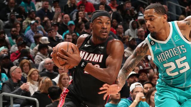 NBA·热火117-122黄蜂