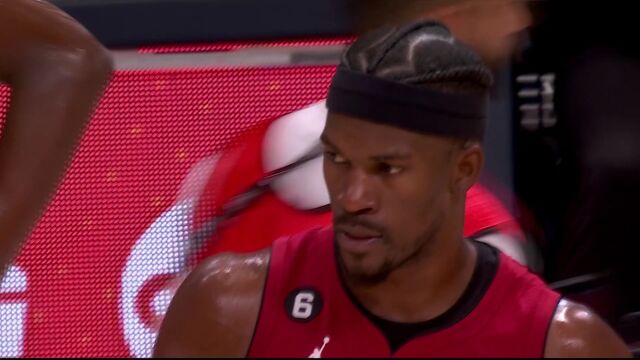 朱芳雨：巴特勒今天的贡献远不如前两场 王兆丰：巴特勒这两场比赛有点油尽灯枯的感觉