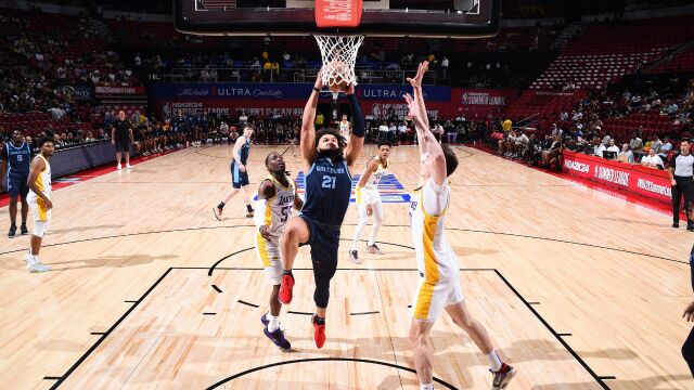 灰熊100-69湖人 灰熊多点开花六人得分上双大胜湖人