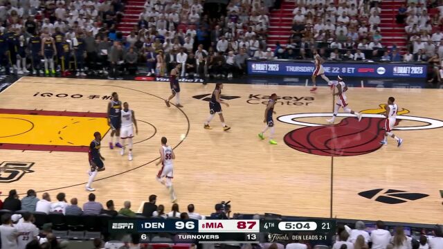 掘金以多打少快速推进 孔祥宇：穆雷这次终于看清了队友的路线