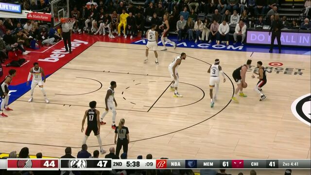 开拓者vs森林狼第2节英文原声回放