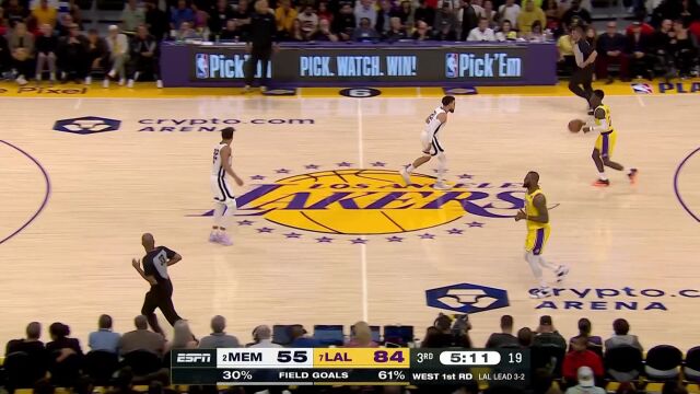 欲与天公试比高 浓眉空中翱翔隔扣3J仰天长啸