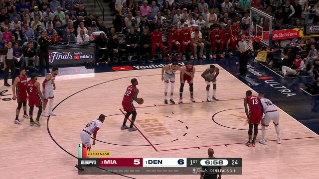 生死战状态有点离谱 巴特勒和阿德巴约上篮离谱偏出+罚球不进