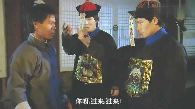 僵尸道士大斗法,还以为自己画的符起作用了,没想到是假僵尸