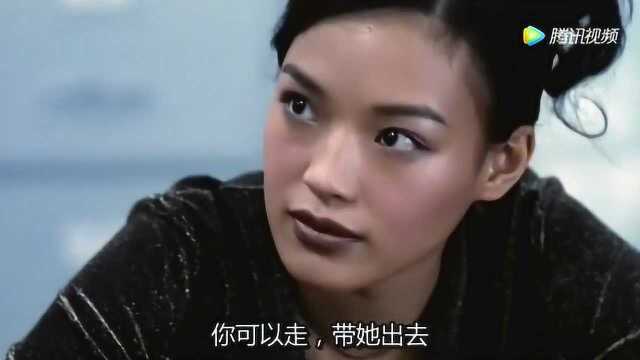 盛惠八万三仟二佰元,兄弟没钱结账,大老板借机开溜