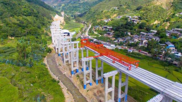 永胜修建中的高速公路