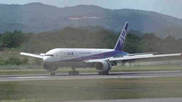 ANA航空波音777200飞机着陆