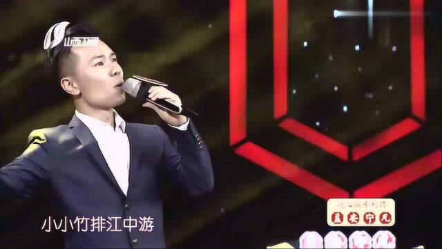 谢德明精彩演绎一首《红星照我去战斗》歌声嘹亮,真是好听