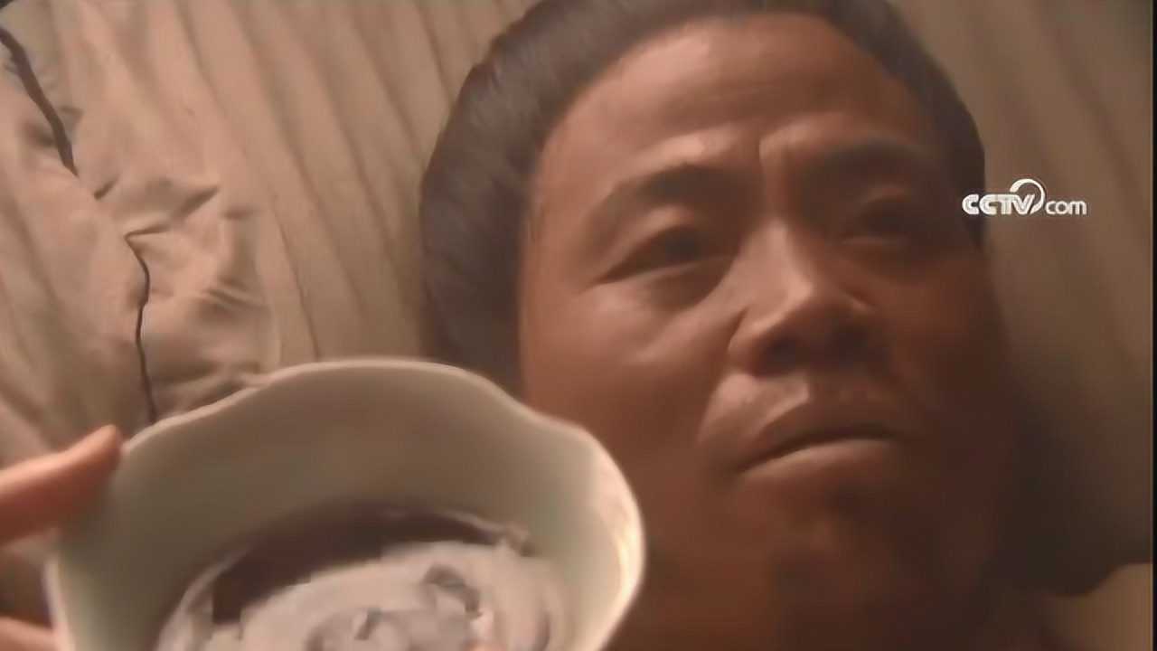 水浒传:潘金莲面不改色端着药,大郎,该吃药了!_腾讯视频