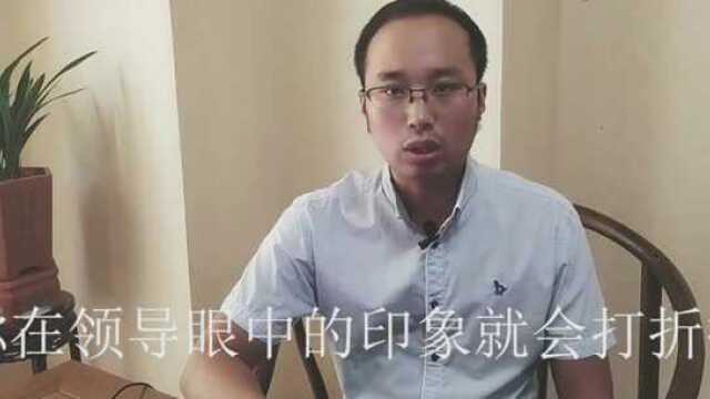 为什么到银行办业务,银行工作人员“拼命”的给你推荐手机银行?