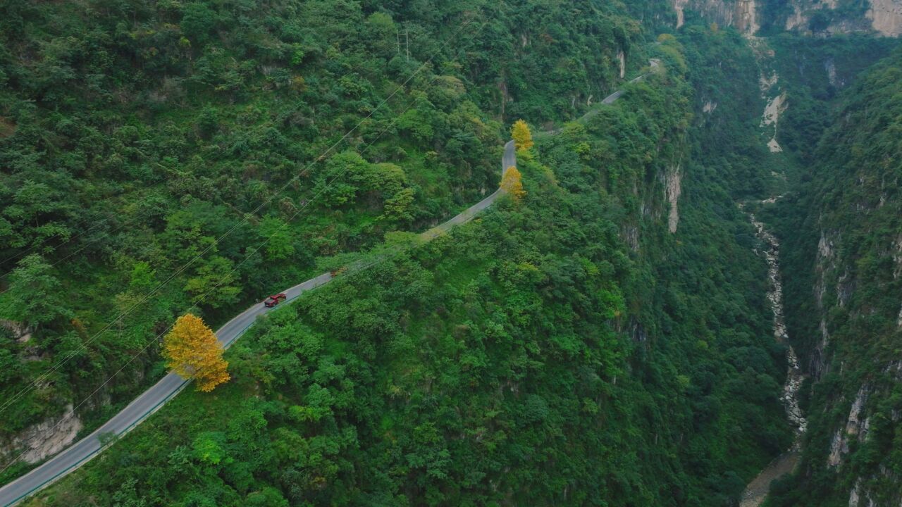 跟随越野达人观看乐西公路抗战历史,堪为中国公路建筑史上最悲壮的一页