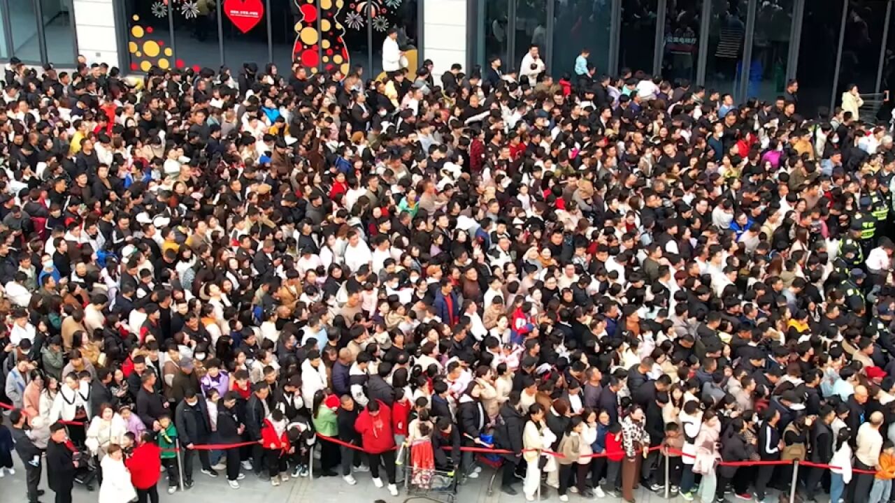 许昌胖东来3天接待游客116.33万人次:有可能挂牌4A景区