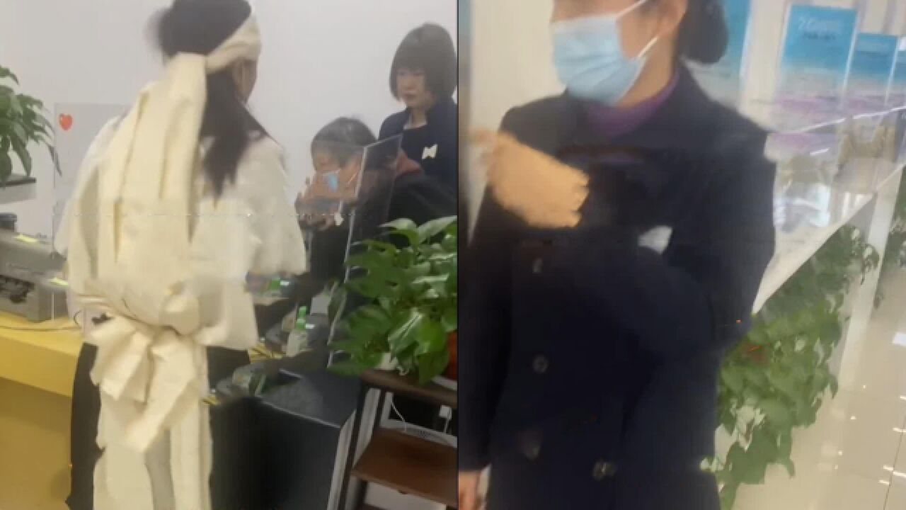 男子手机未欠费被停机:网上办理遭拒,父亲去世无奈穿孝服到营业厅