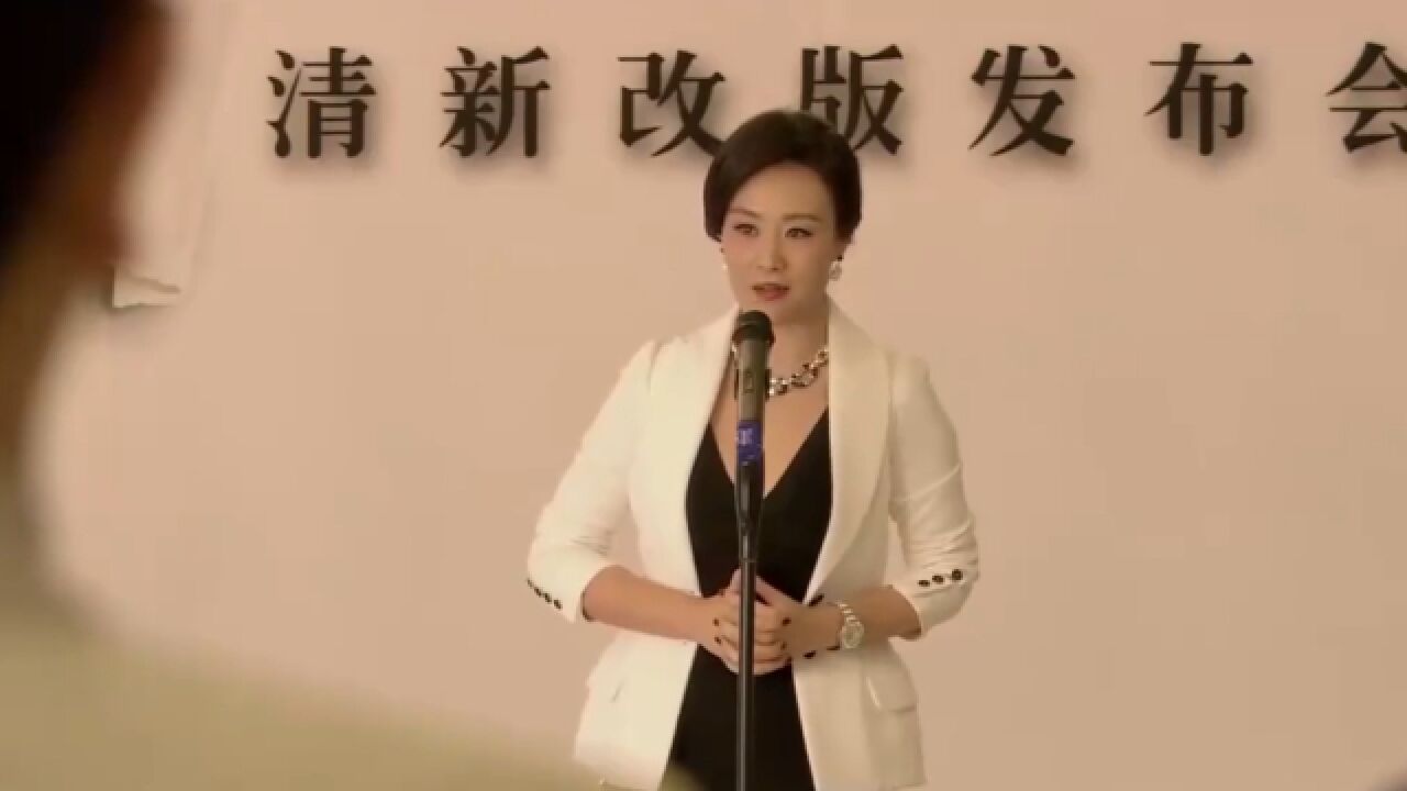 辣妈正传:妻子经历离婚脱胎换骨,上台发言太赞,没想丈夫在台下