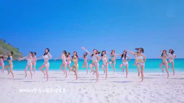 SNH48小姐姐比基尼热舞,弯腰扭动的样子,让宅男吼不住!