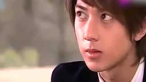 这首《只对你有感觉》，小时候可羡慕mv中的那个姑娘了，回忆杀啊