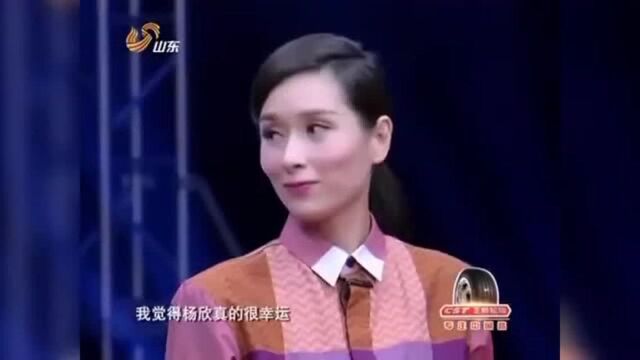 杨欣被称“神仙姐姐”,躺着就能进球,潘晓婷都哭笑不得