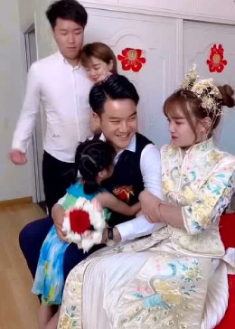 舅舅新婚当天,大战舅舅女朋友,结果还是被打败了! - 腾讯视频