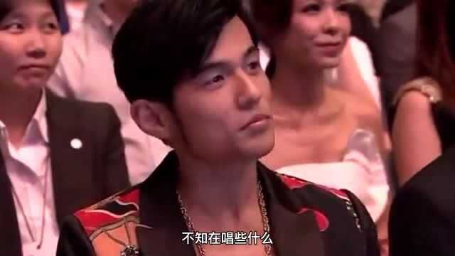 网易云最火的一首歌,15年后才有人听懂