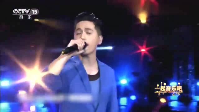 张捷演唱歌曲日不落,节奏欢快风格清新,歌词真挚优美