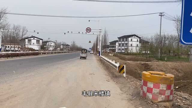 实拍江苏安徽两省交界处,同一条道路差距很大,看看是啥样?