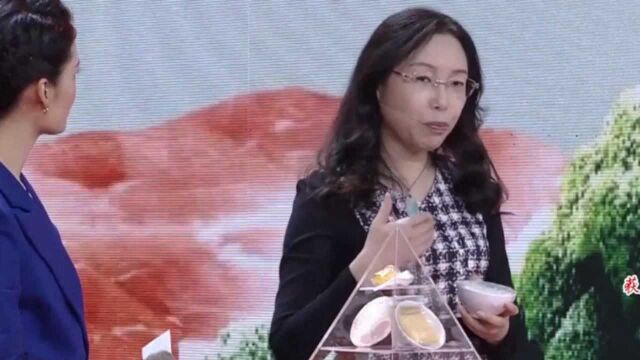 100克瘦猪肉的热量等于200克鸡肉,专家最忌讳不同食材的互换.